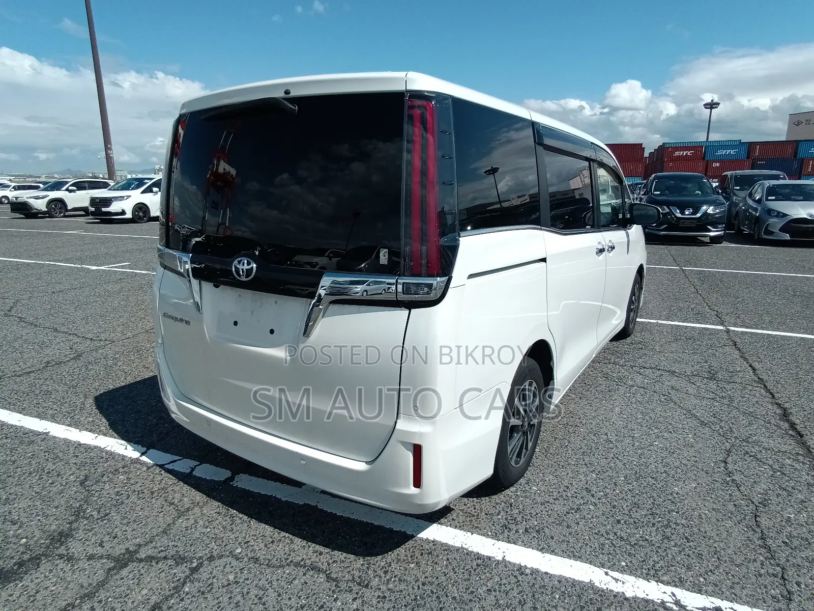 Toyota Esquire 2.0 FWD (8 Seater) 2021 Pearl
