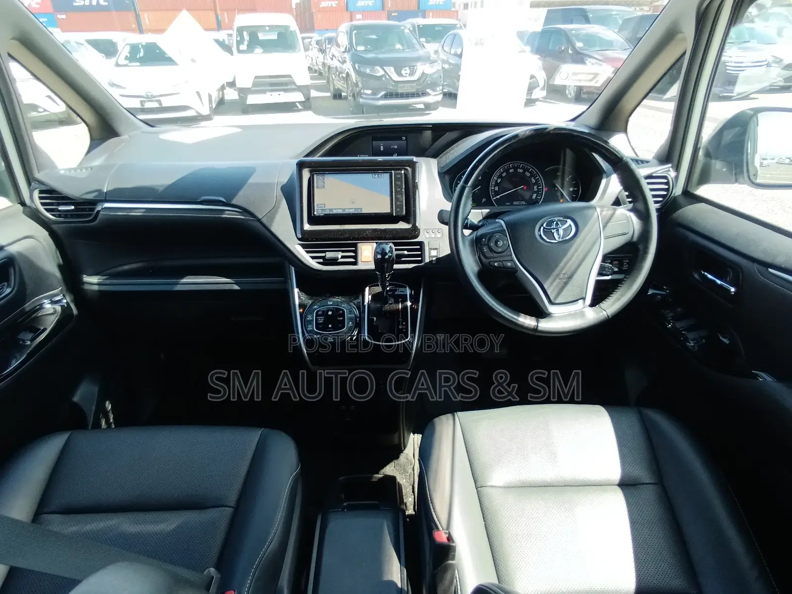 Toyota Esquire 2.0 FWD (8 Seater) 2021 Pearl