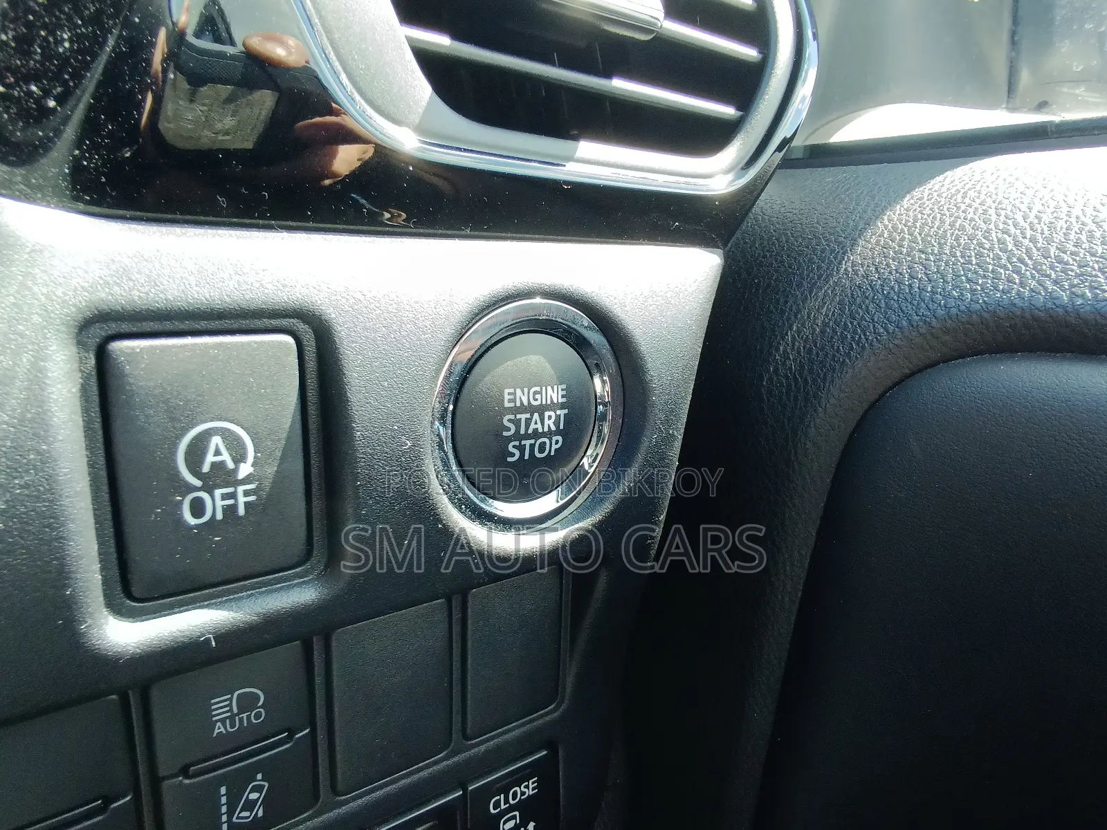 Toyota Esquire 2.0 FWD (8 Seater) 2021 Pearl