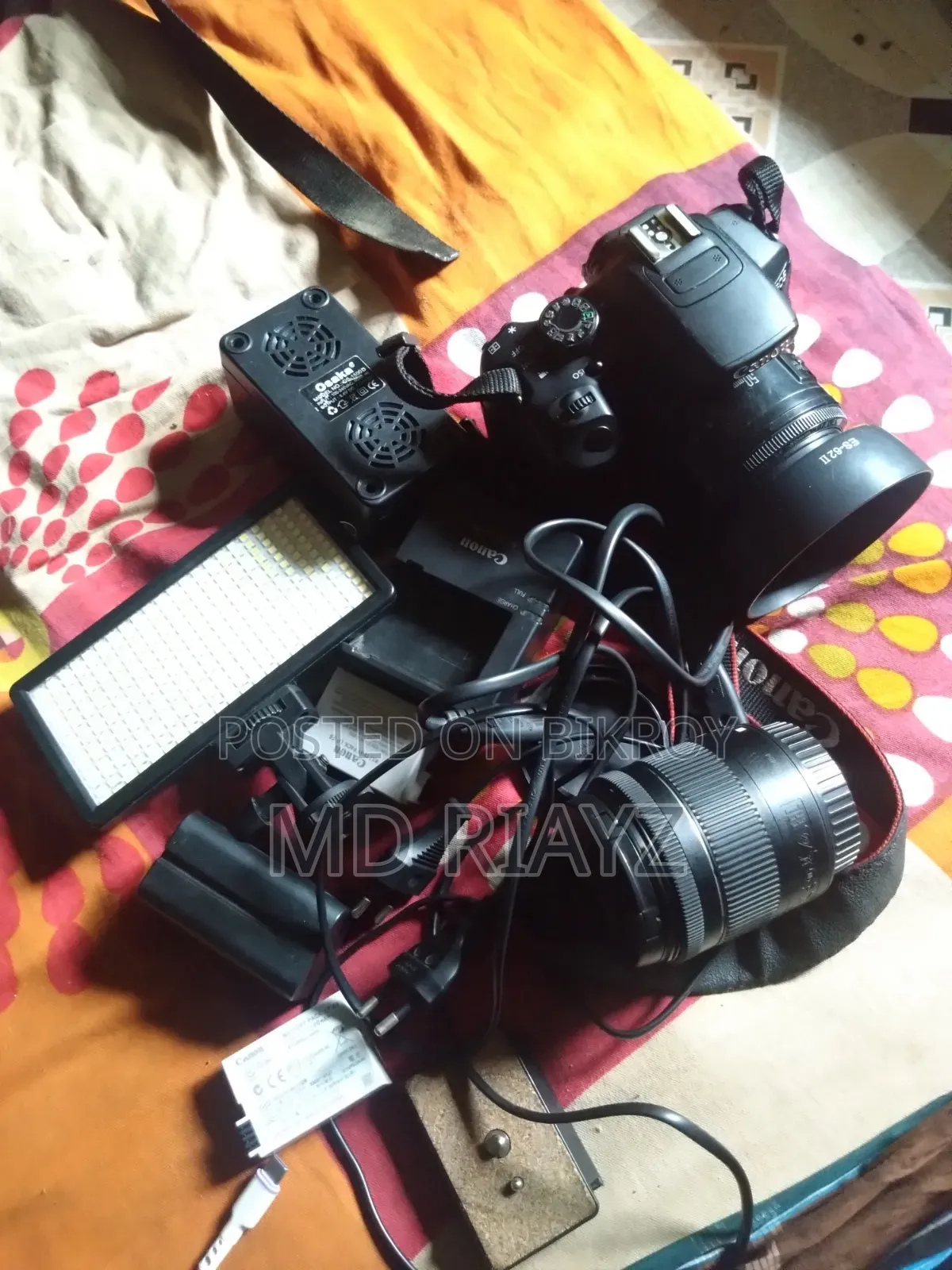 ক্যানোন৭০০ডি