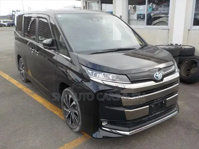 Toyota Noah 2023 Black