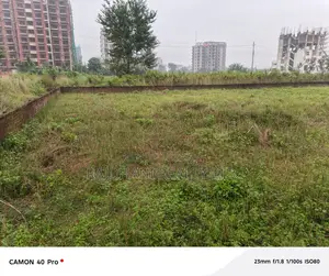 ১0 কাঠার প্লট বিক্রয় M ব্লক বসুন্ধরা আবাসিক