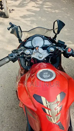Lifan 2019 Red