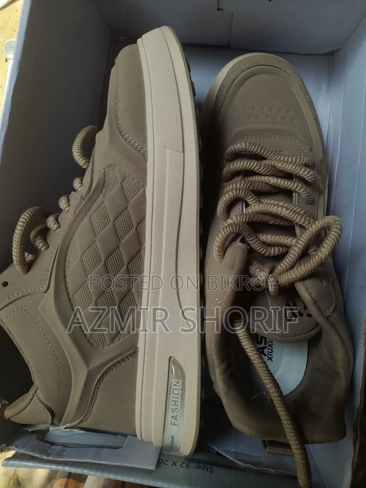 Sneakers (New)