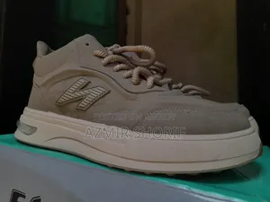 Sneakers (New)