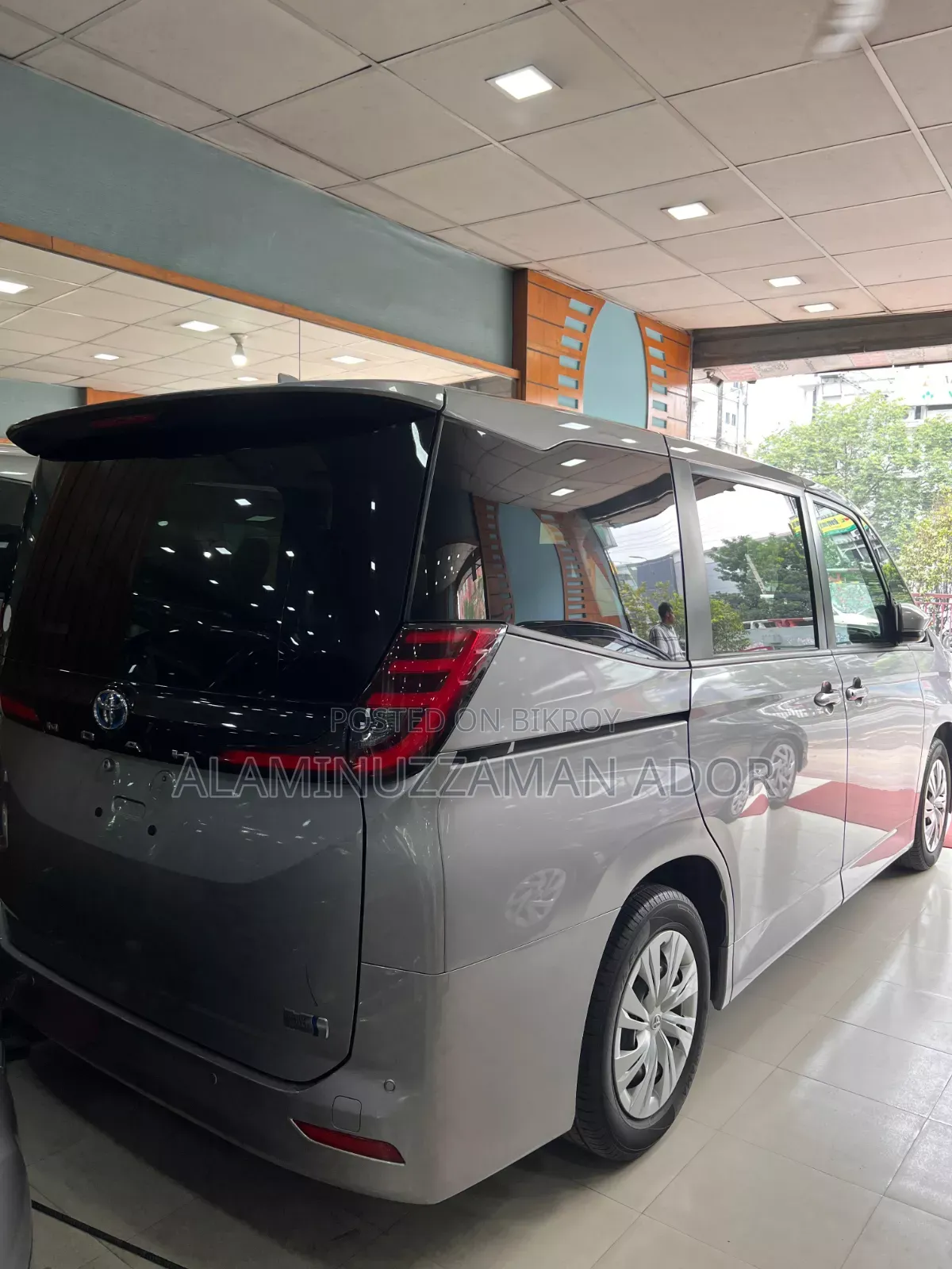 Toyota Noah 2022
