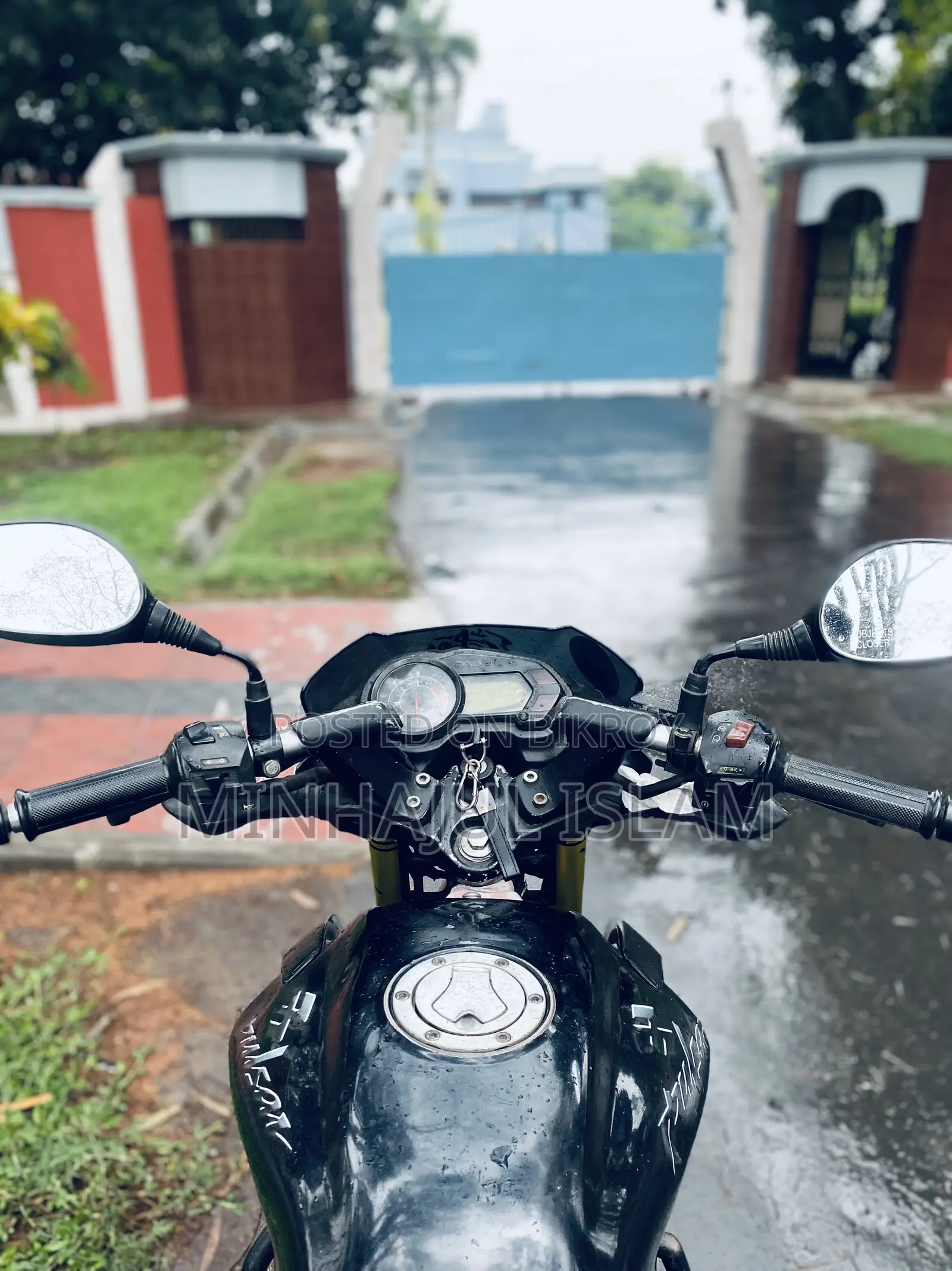 Bajaj Pulsar 135 LS 2012 Black