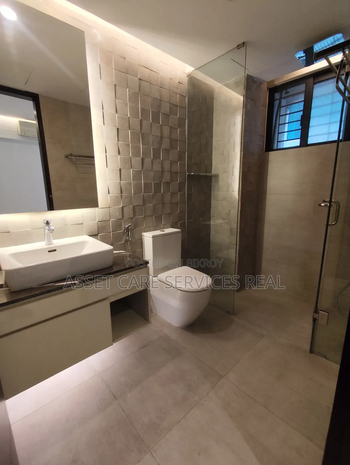 3bdrm Apartment in Ehl, Baridhara for Rent