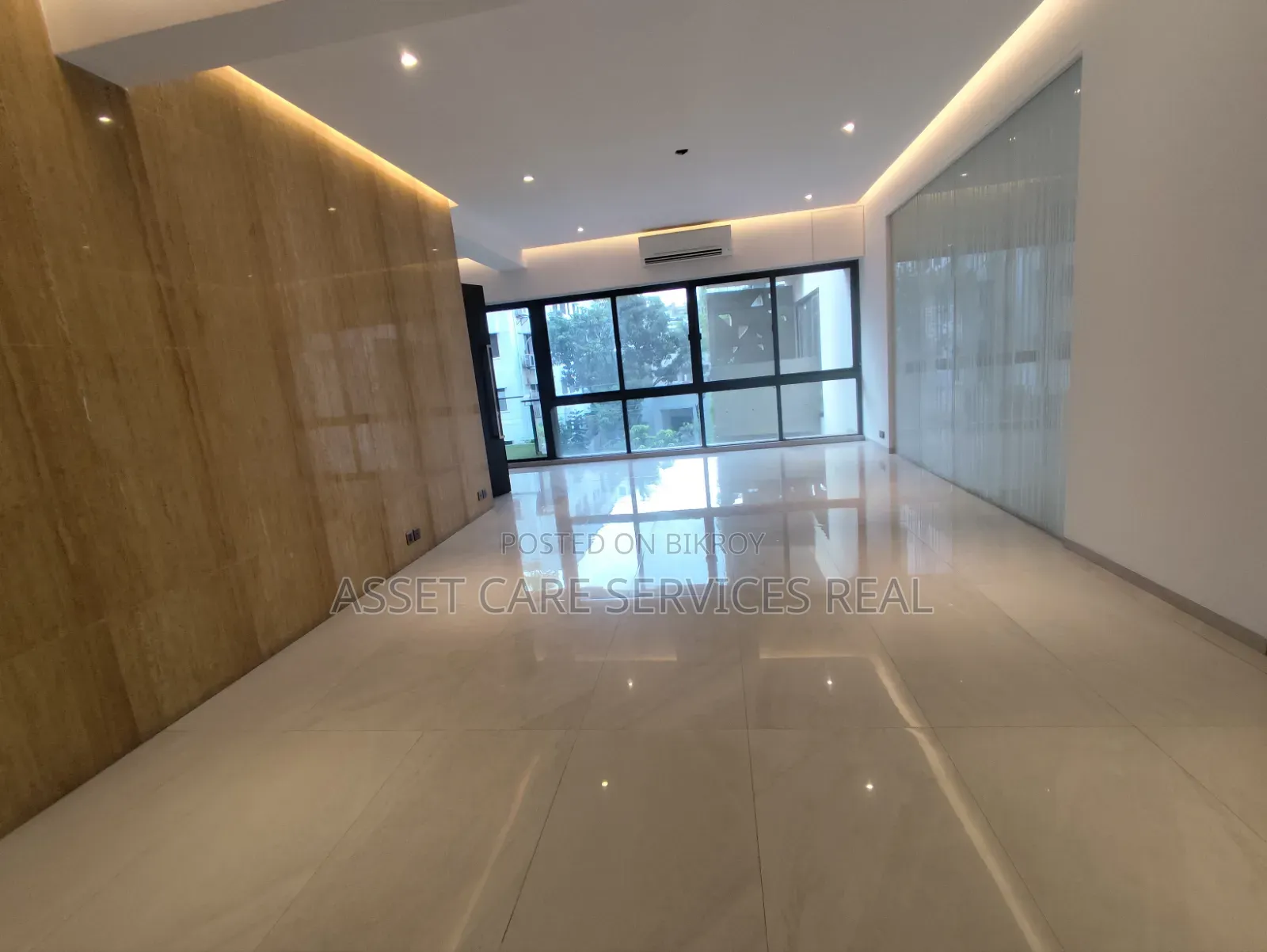 3bdrm Apartment in Ehl, Baridhara for Rent