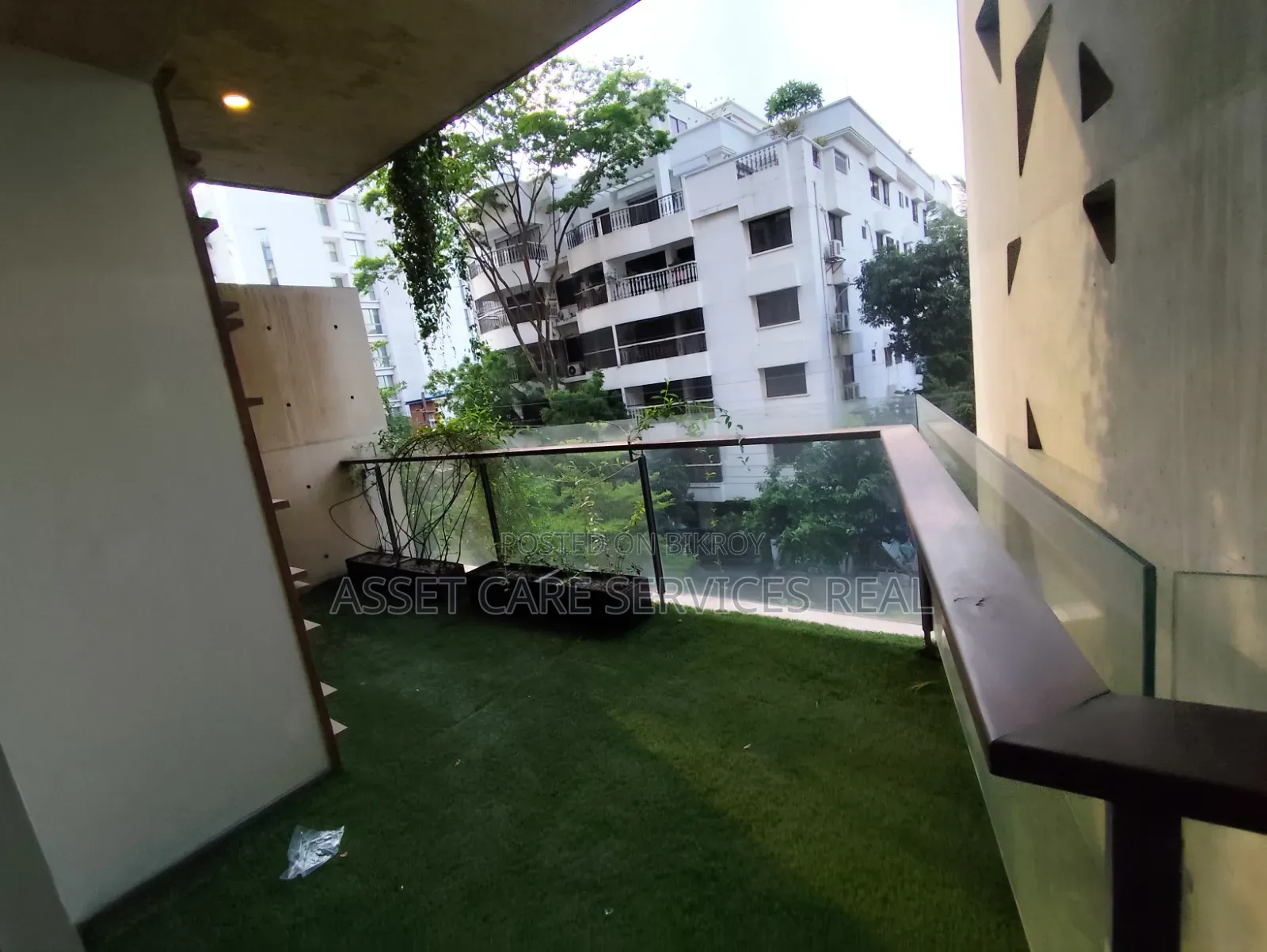 3bdrm Apartment in Ehl, Baridhara for Rent
