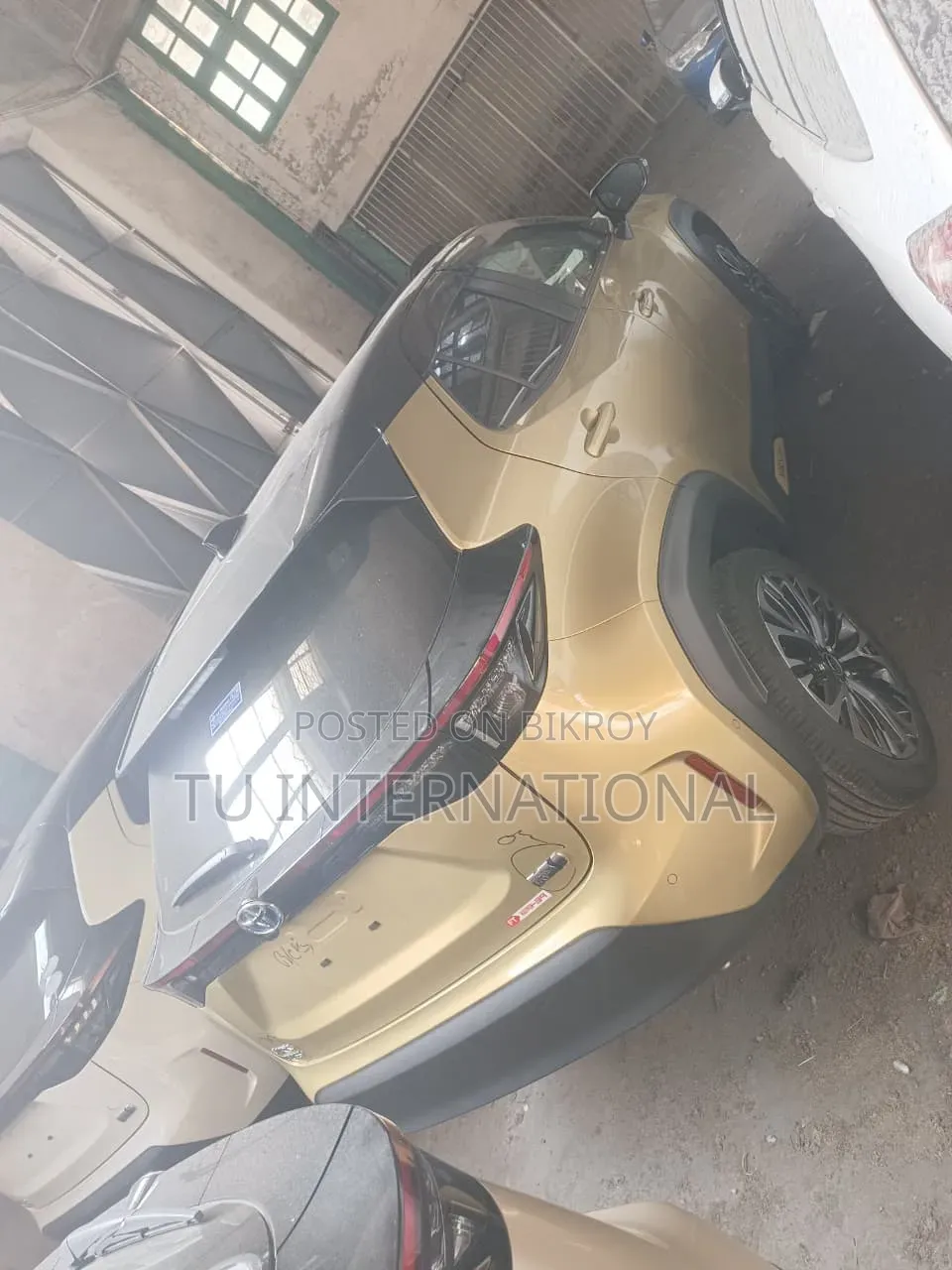 Toyota Yaris Cross 2021 Gold