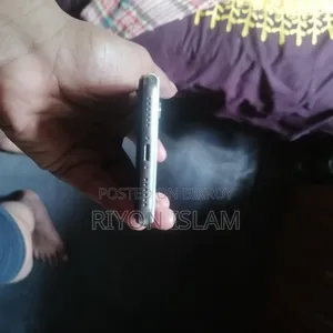 Apple iPhone X 64 GB White