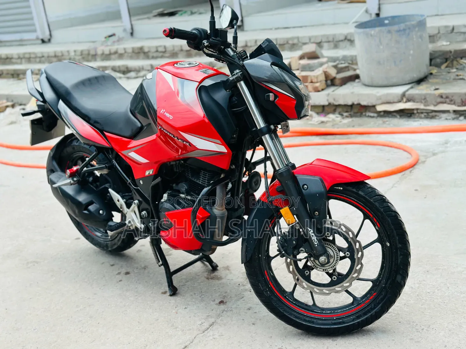 Hero Thriller 160R 2022 Red