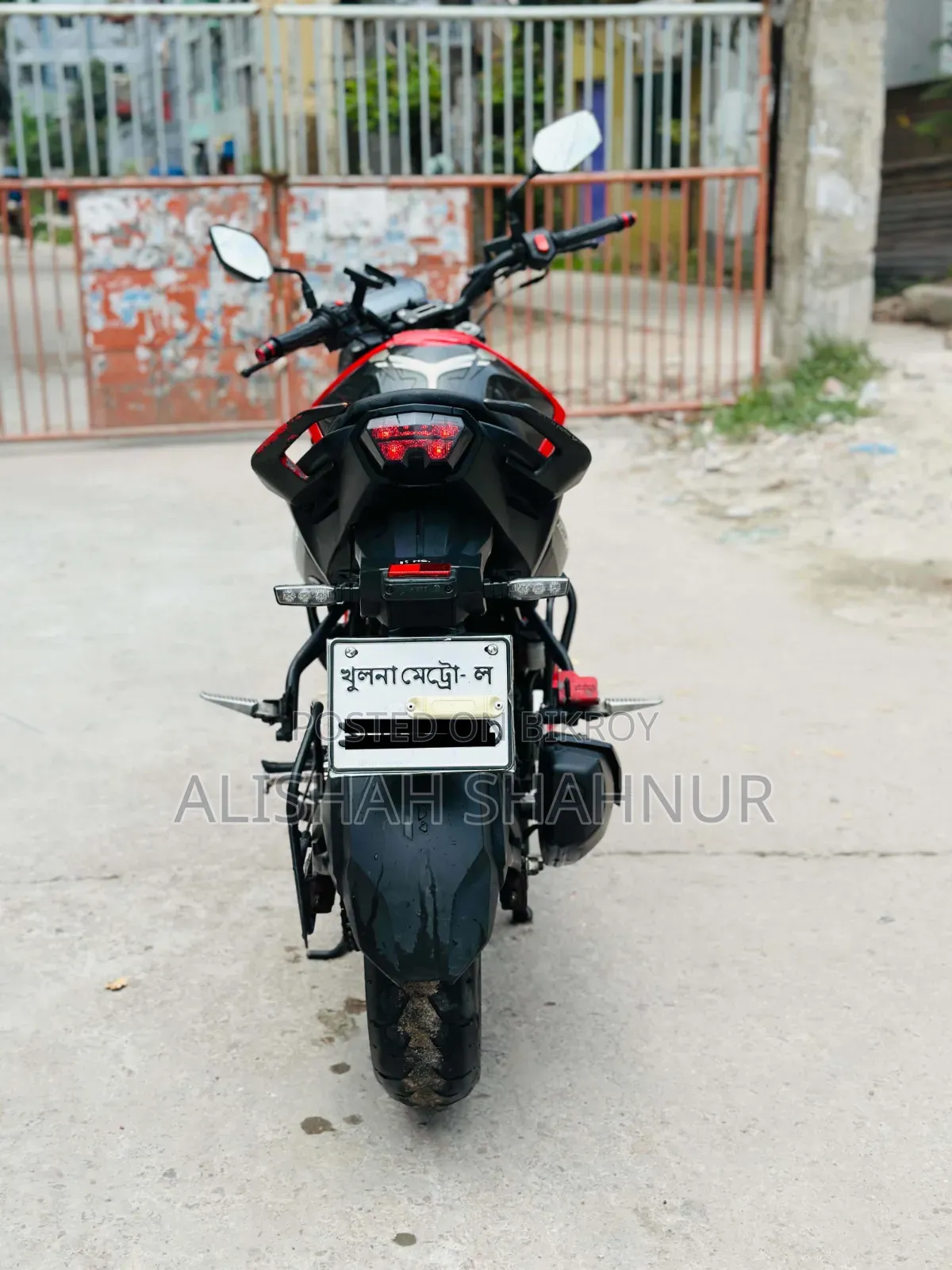 Hero Thriller 160R 2022 Red