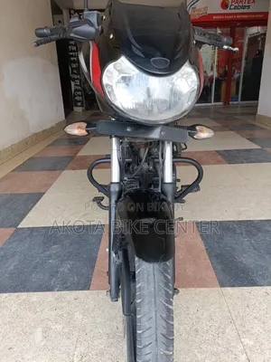 Bajaj Discover 125 2021 Black