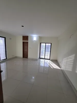 গুলশানে নবনা রিয়েল এস্টেটের ৫ বেডরুমের অ্যাপার্টমেন্ট বিক্রয়ের জন্য