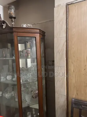 Long Showcase