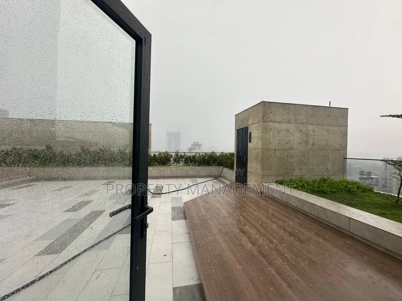 4bdrm Apartment in Navana Real Estate, Gulshan for Rent