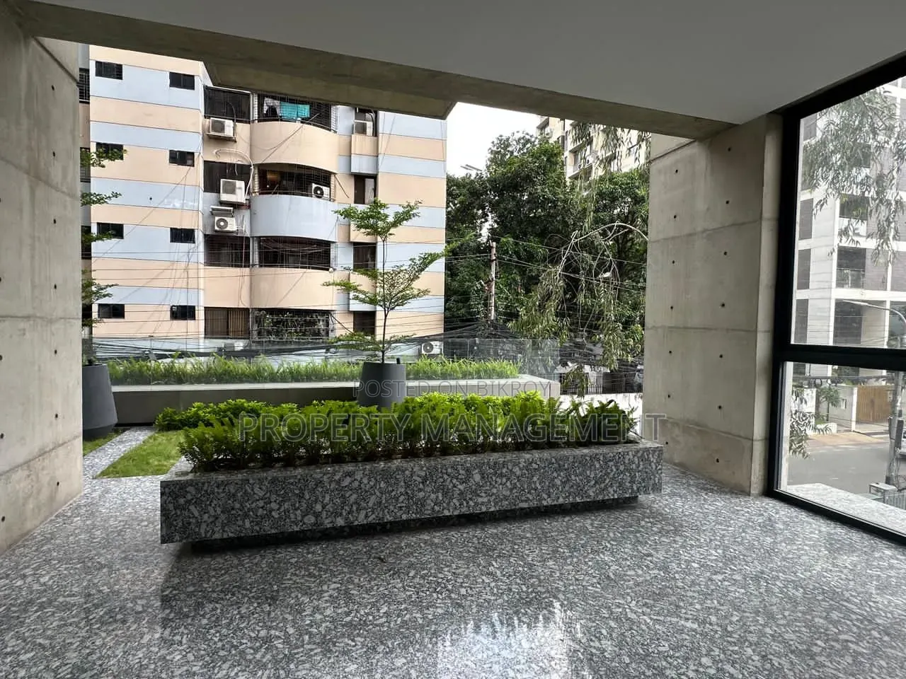 4bdrm Apartment in Navana Real Estate, Gulshan for Rent
