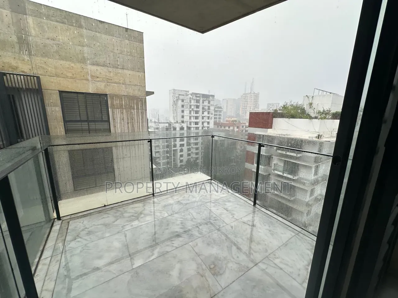 4bdrm Apartment in Navana Real Estate, Gulshan for Rent