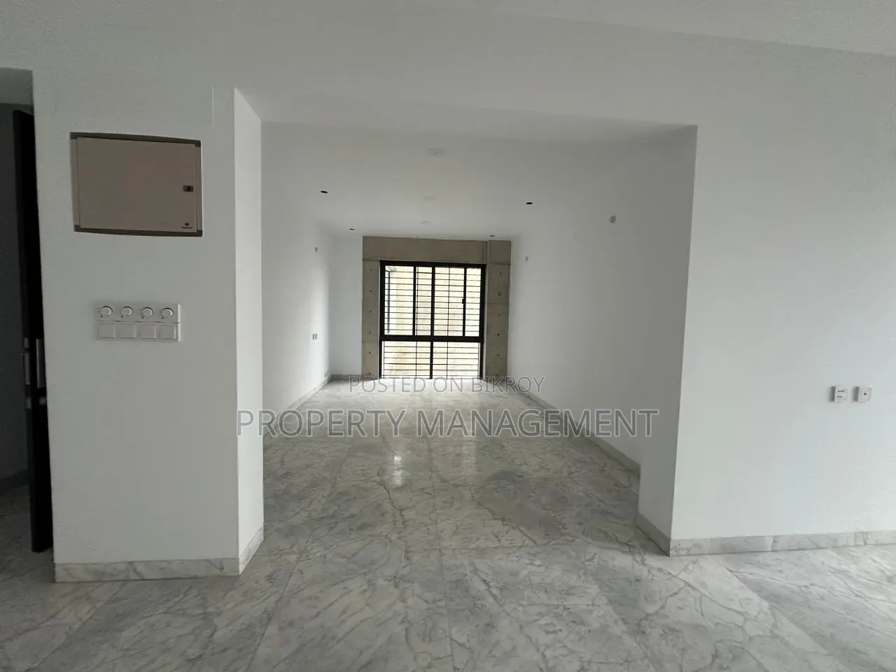 4bdrm Apartment in Navana Real Estate, Gulshan for Rent