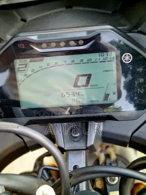 Yamaha R1 2023 Gray