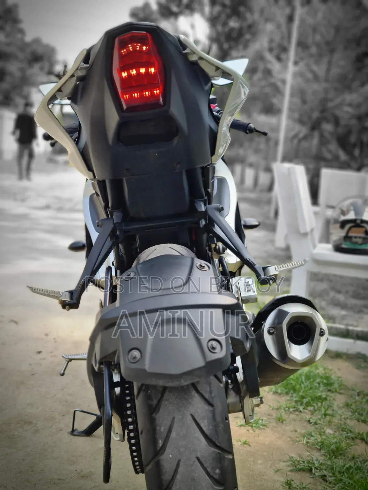 Yamaha R1 2023 Gray