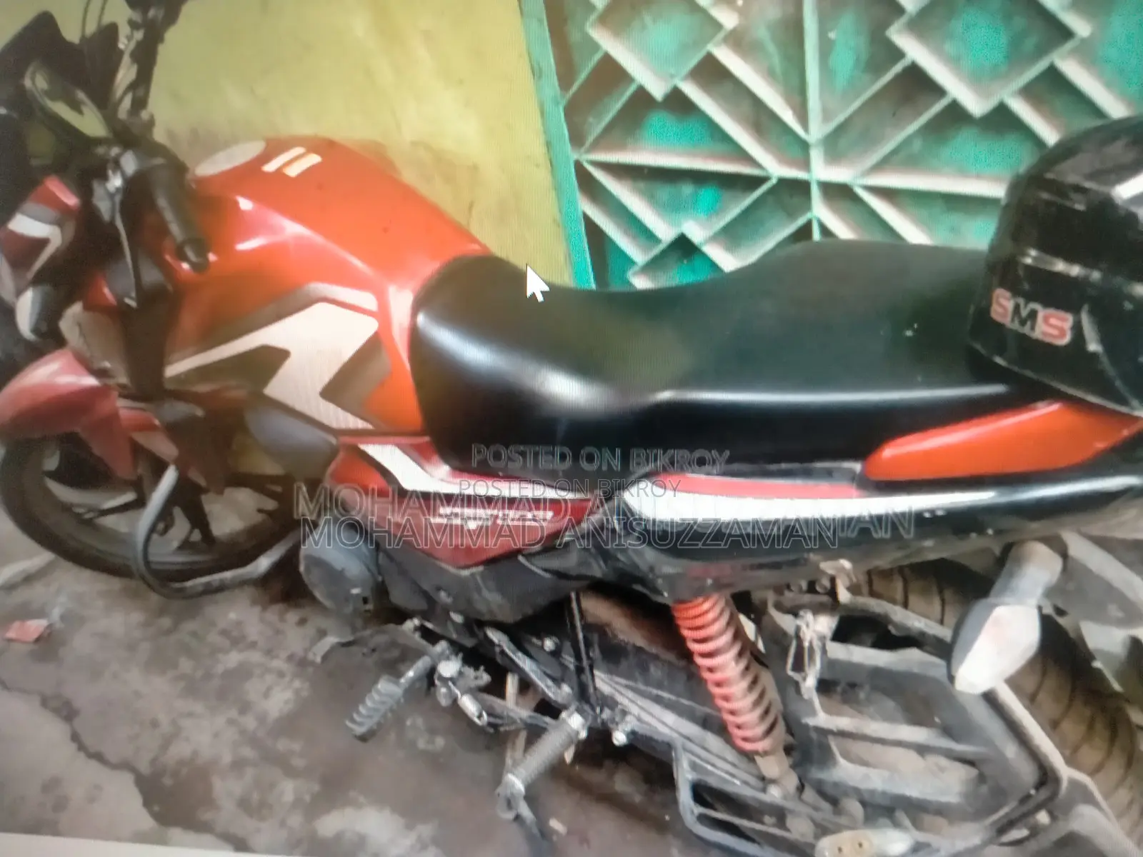 Honda CB 2025 Red