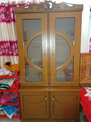 শোকেস (ব্যবহৃত)