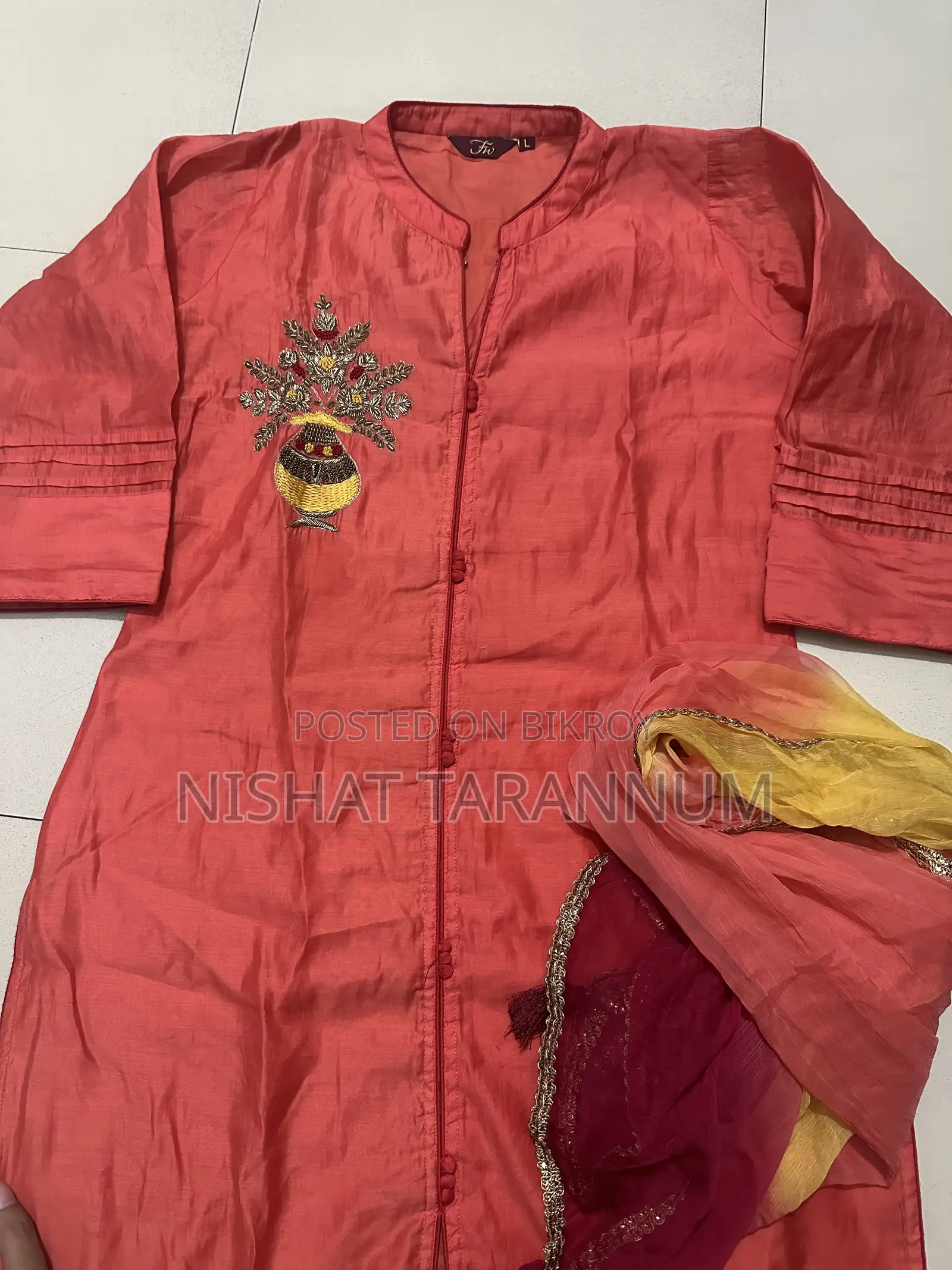 Dress Sell