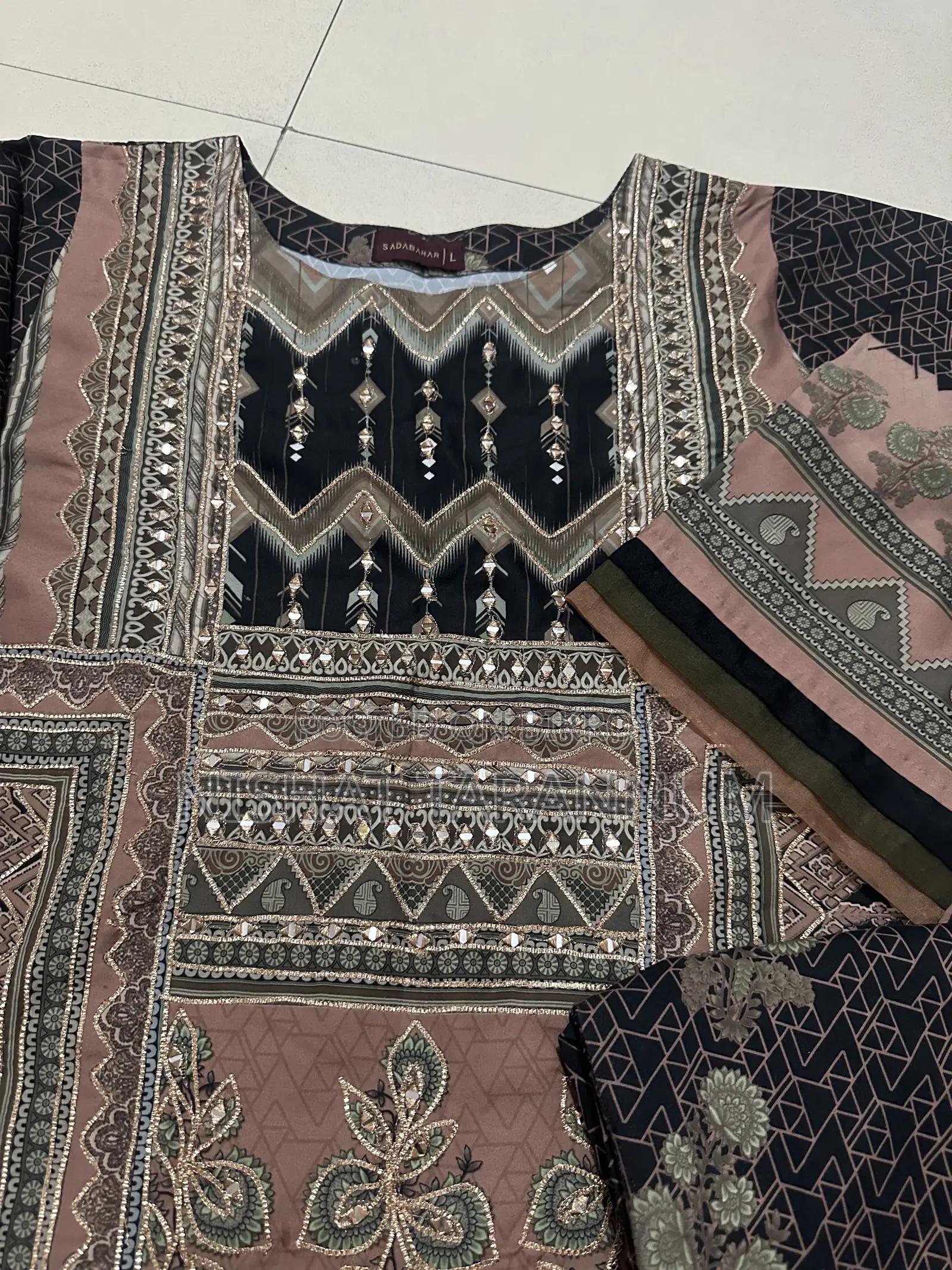 Dress Sell