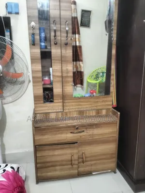 ড্রেসিং টেবিল/Dressingtable