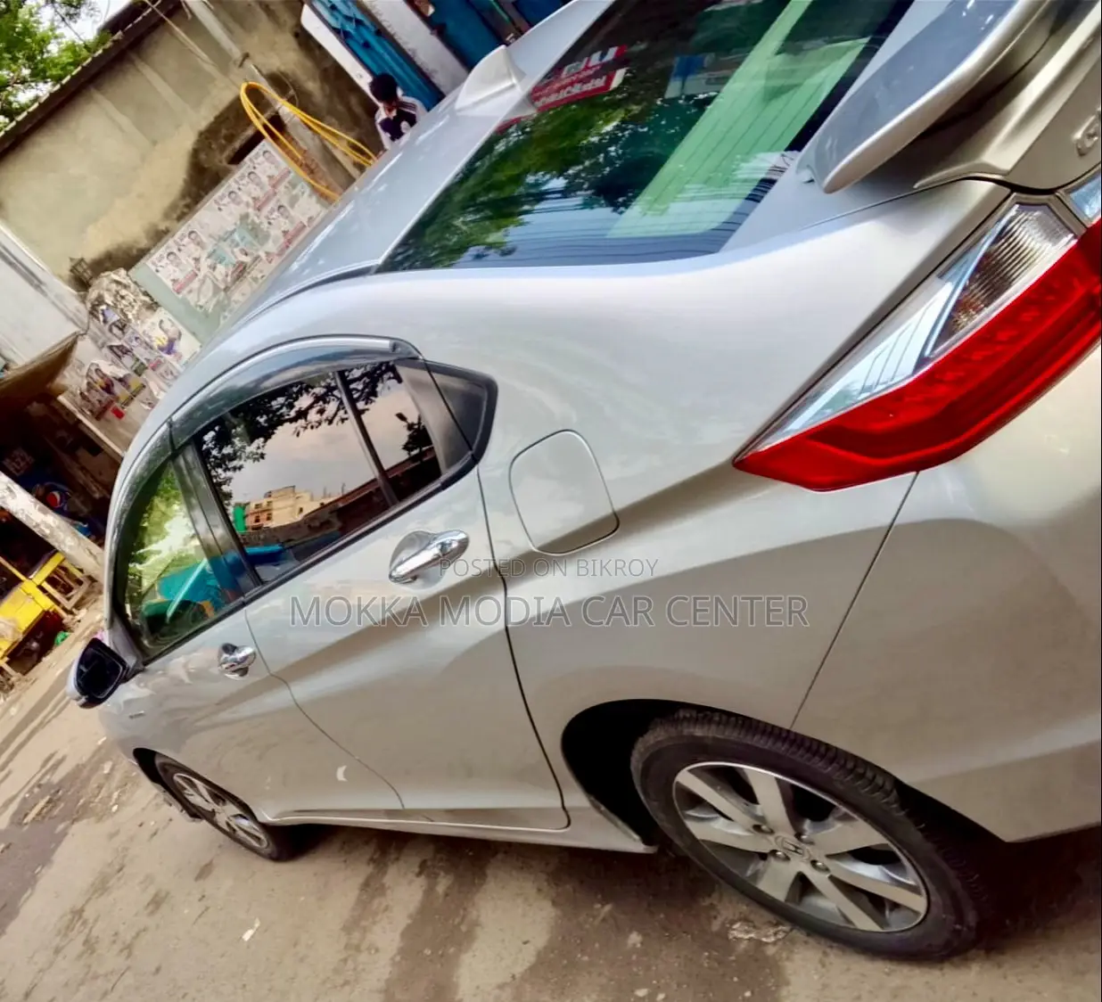 Honda Grace 2015 সিলভার