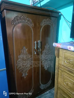 পারটেক্স এর আলমারি