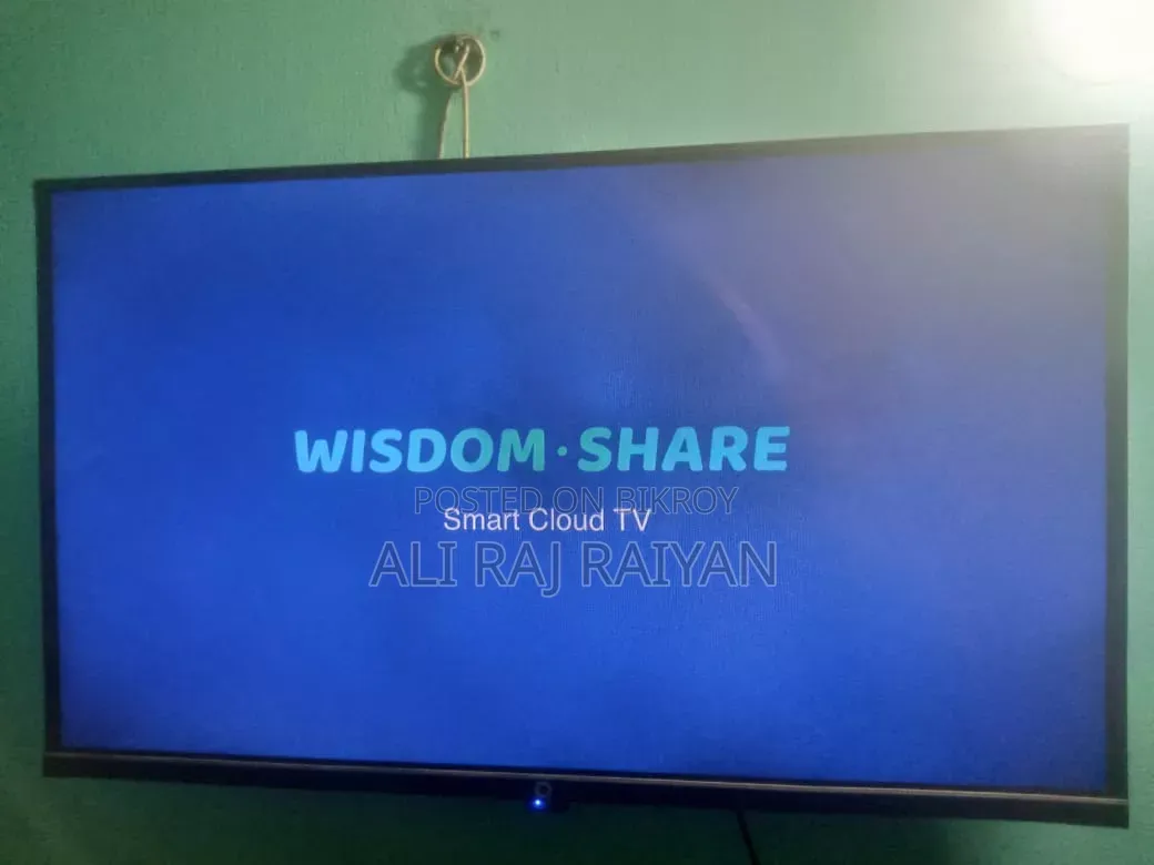 Q 32" Borderless Smart Android