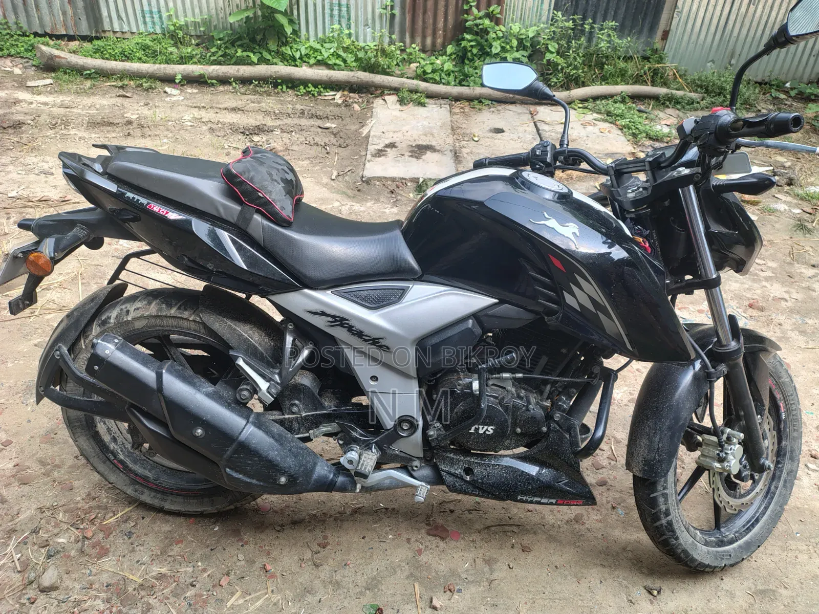 New TVS Apache RTR 160 2v Refresh X-Connect 2022 Black
