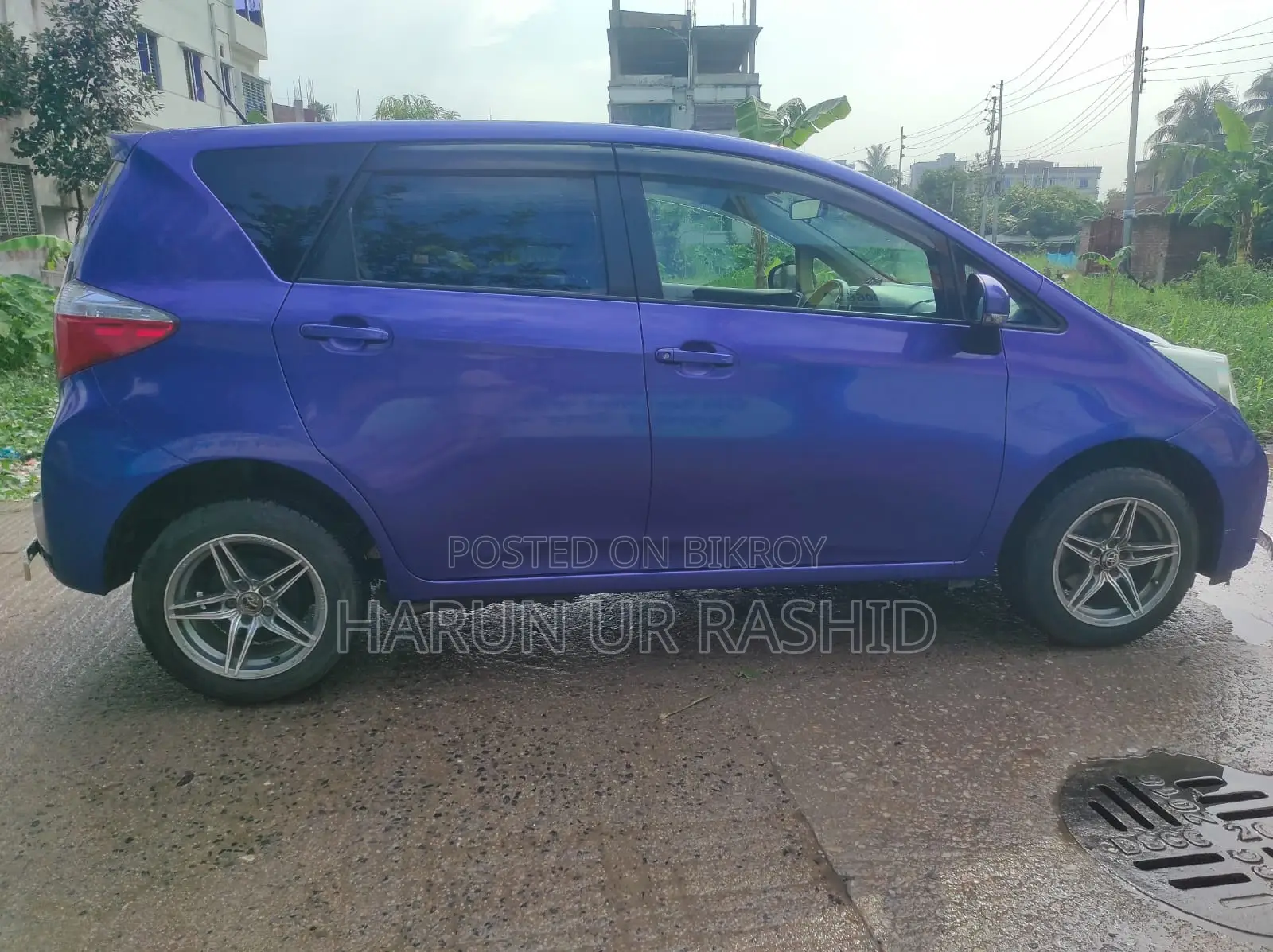 Toyota Ractis 1.5 FWD 2011 Blue
