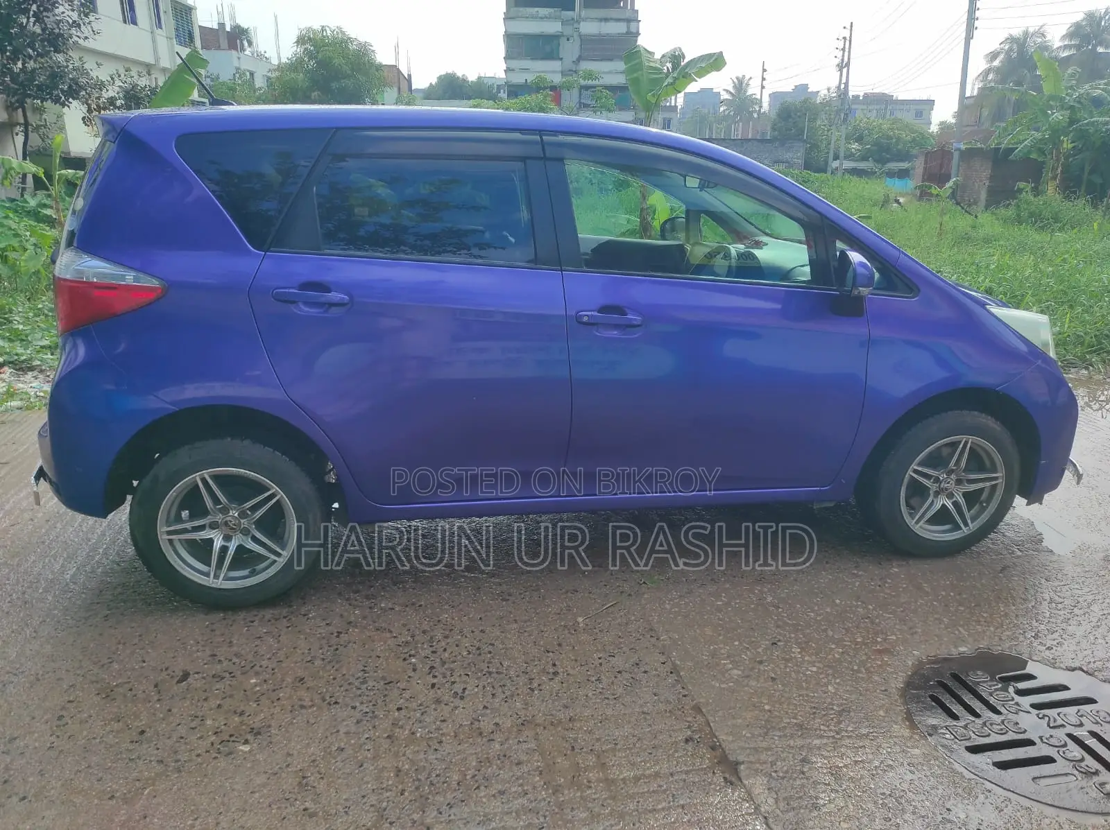 Toyota Ractis 1.5 FWD 2011 Blue