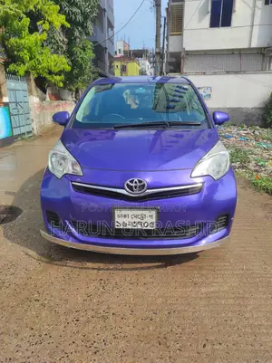 Toyota Ractis 1.5 FWD 2011 Blue