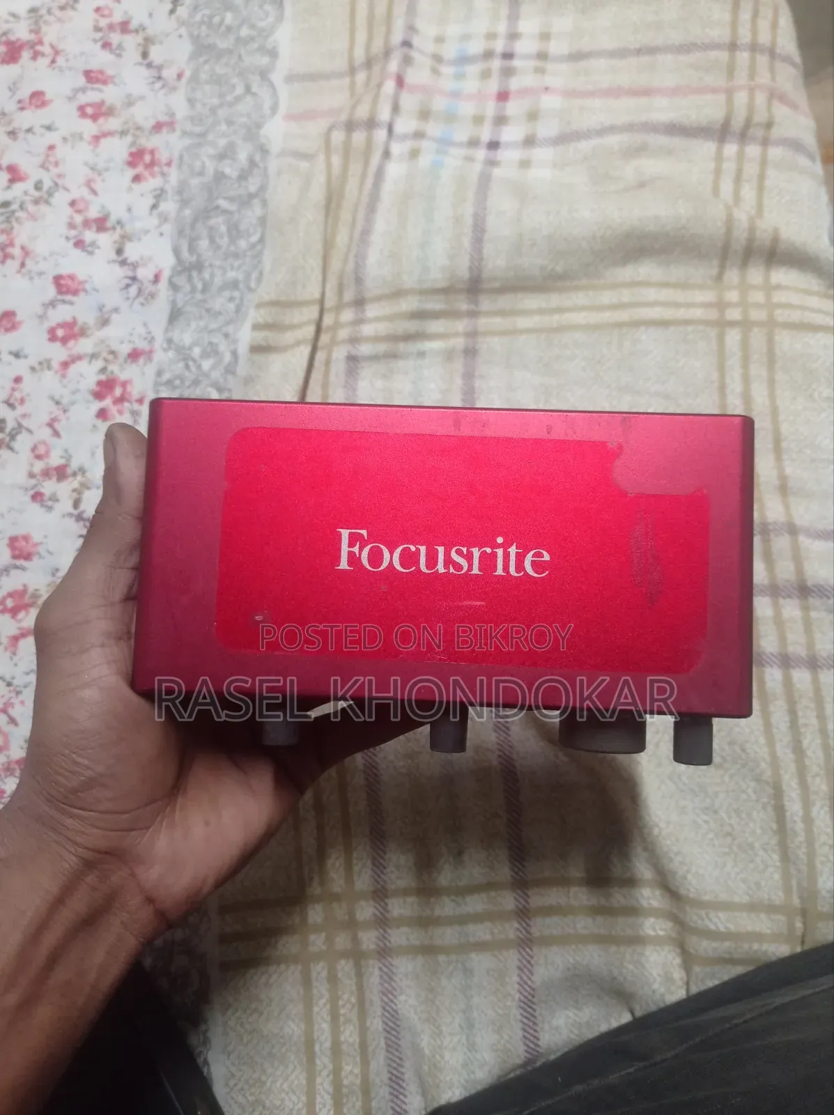 Focusrite Scarlett 2i2 Studio 4th Gen Recording