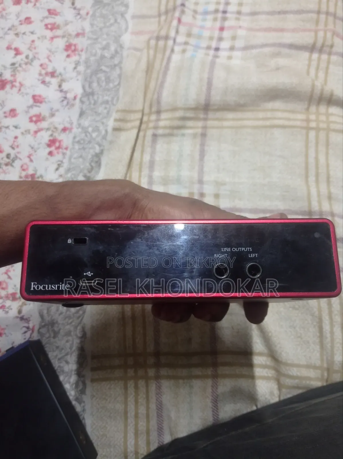 Focusrite Scarlett 2i2 Studio 4th Gen Recording