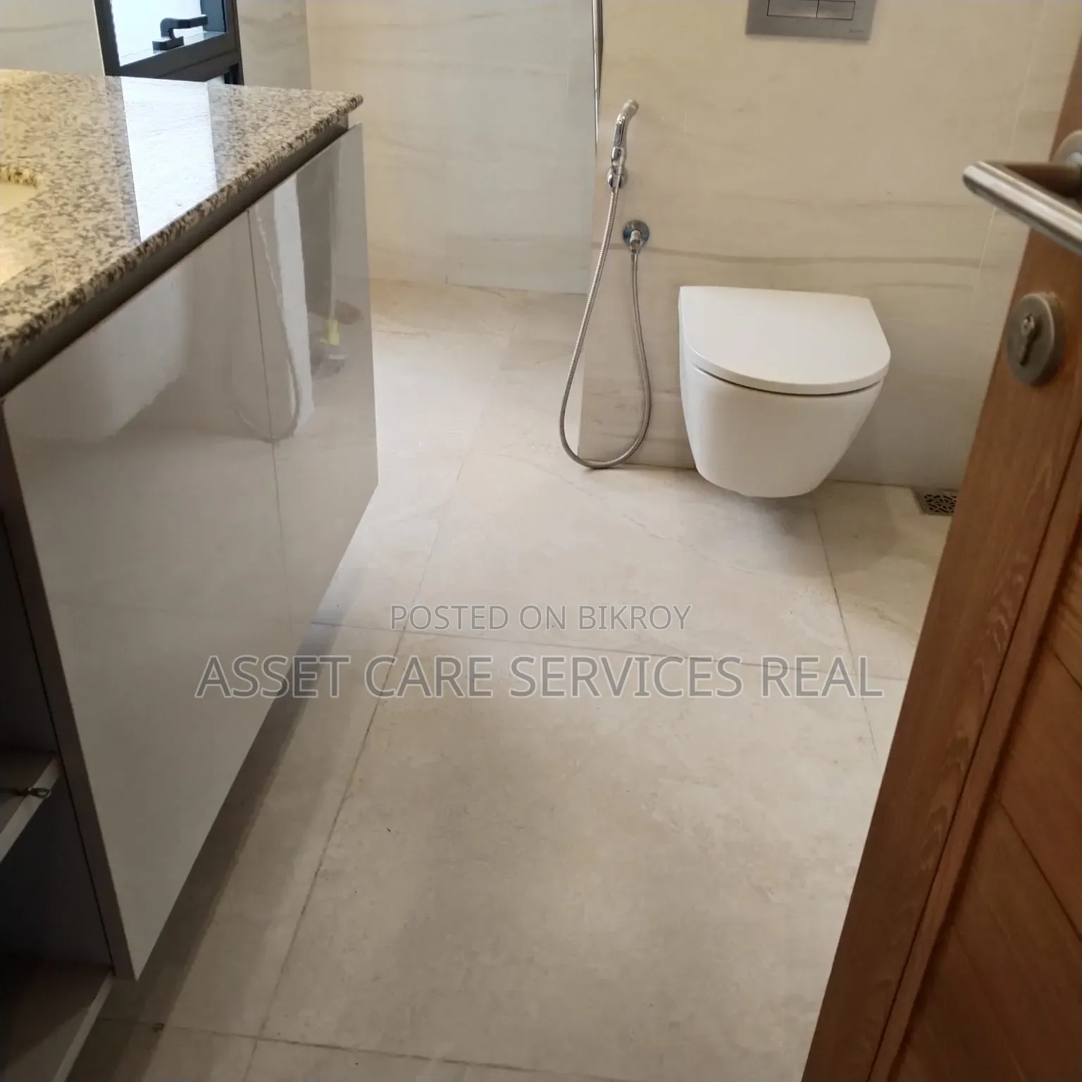 4bdrm Apartment in Gulshan for Sale