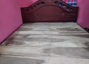 Wooden Bed 6/7