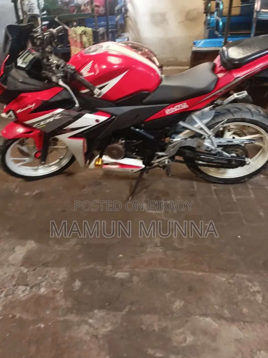 Honda CBR 2018 Red