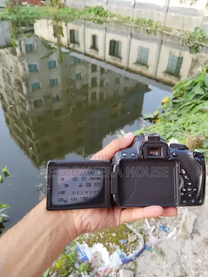 700d + 18-55mm STM