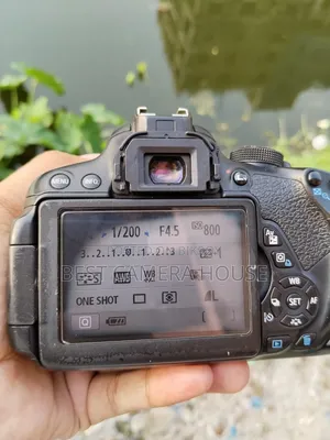700d + 18-55mm STM