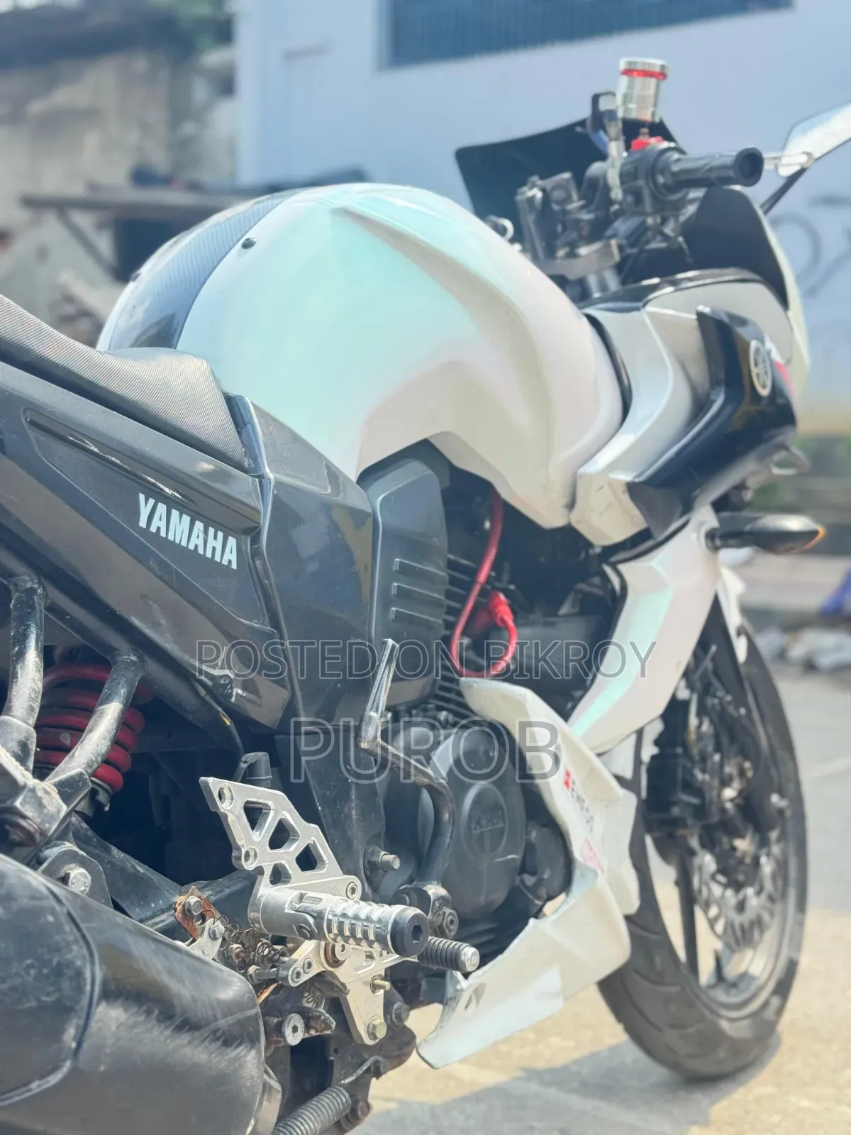 Yamaha YZF-R 2014 White