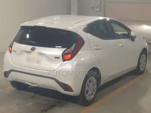 Toyota Aqua 2021 White