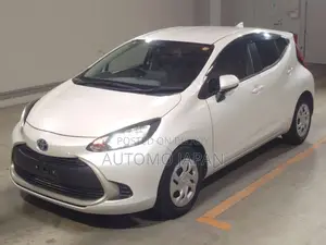 Toyota Aqua 2021 White