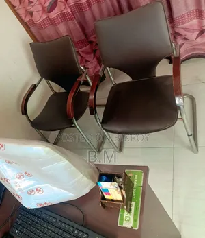 Office Chair / Heavy Steel Visitor Chair